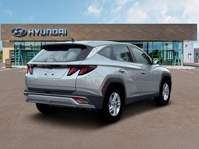 2026 Hyundai TUCSON SE FWD