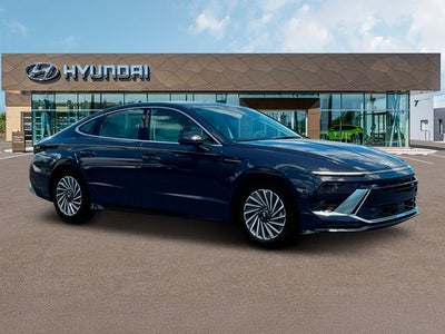 2025 Hyundai SONATA HYBRID SEL