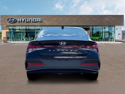 2026 Hyundai ELANTRA SE