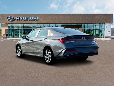 2025 Hyundai Elantra Hybrid SEL Sport