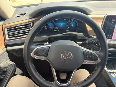 2025 Volkswagen Atlas 2.0T SE w/Technology