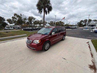 2015 Chrysler Town & Country Touring-L