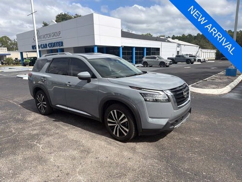 2023 Nissan Pathfinder Platinum