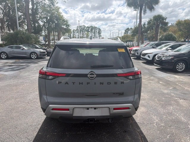 2023 Nissan Pathfinder Platinum