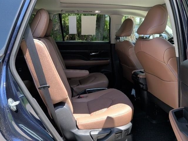 2025 Toyota Grand Highlander Platinum