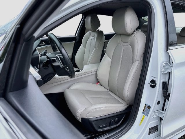 2022 Genesis G70 2.0T