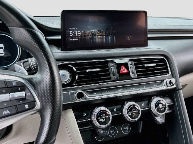 2022 Genesis G70 2.0T
